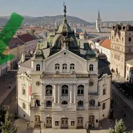 Location In The Centre Of Old Town 아파트